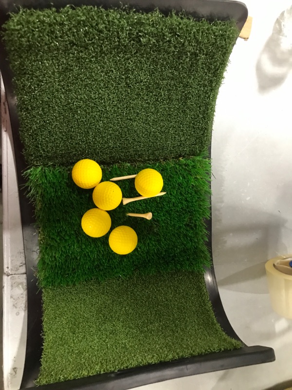 Photo 1 of Generic Golf Practicing Putting Matt