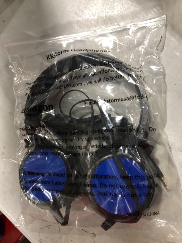 Photo 1 of Wired Black Headphones