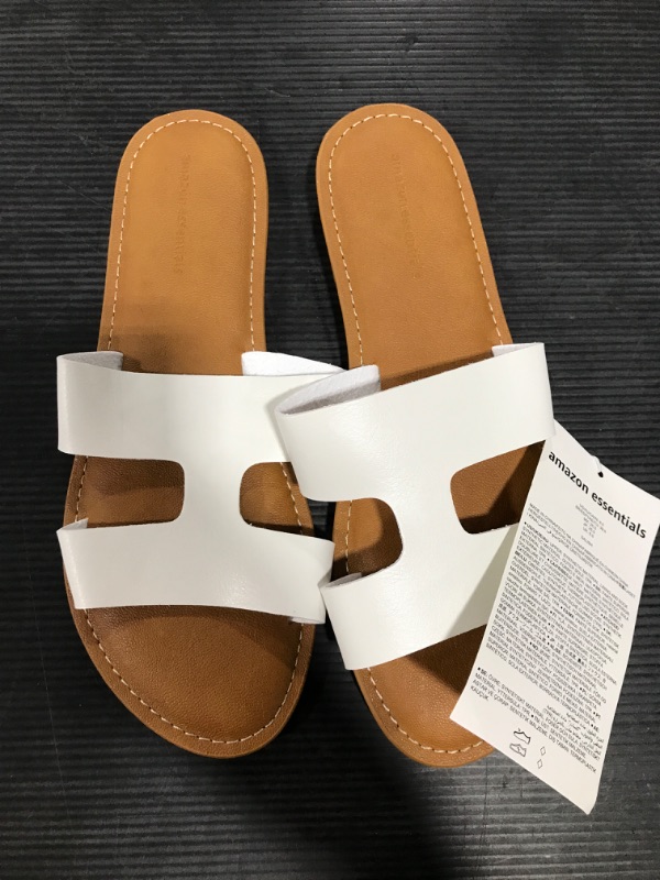 Photo 1 of Amazon Essentials Women's Flat Banded Sandal
