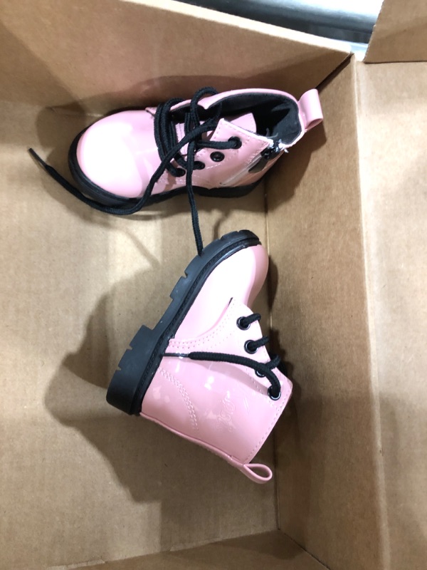 Photo 1 of Generic toddlers pink boots 21