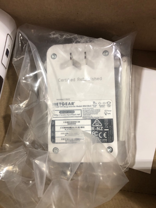 Photo 3 of NETGEAR EX6150-100NAR AC1200 WiFi Range Extender (Renewed)
