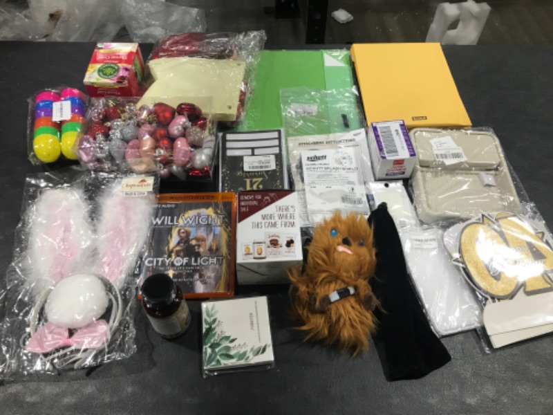 Photo 1 of 20 PIECE BUNDLE OF MISC ITEMS 