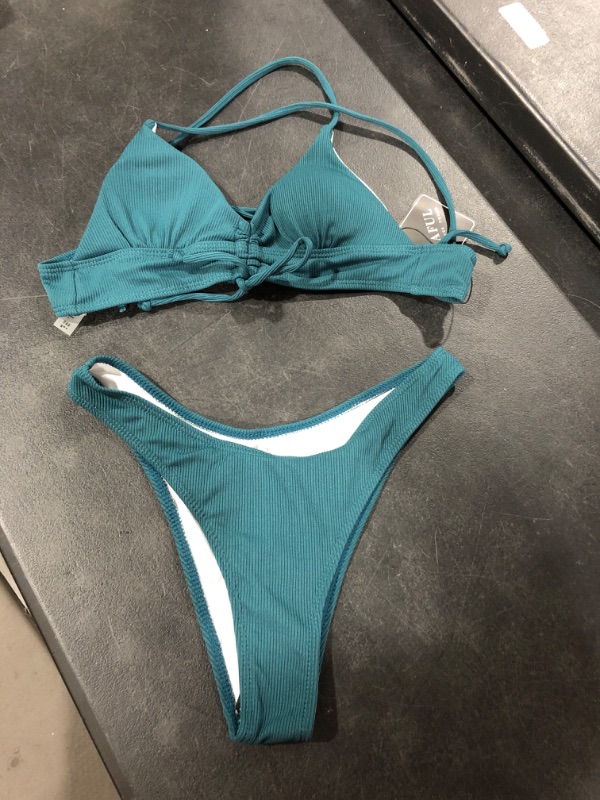 Photo 1 of ZAFUL Women's Two Piece Bathing Suit Size Small 