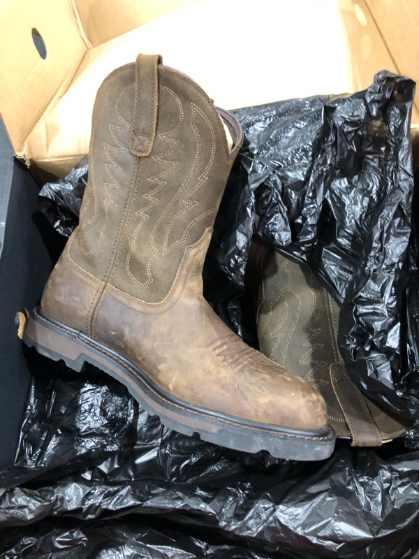 Photo 2 of ARIAT Men's Workhog Wide Square Toe Work Boot 10 Brown
SIZE 10