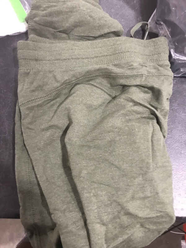 Photo 2 of Amazon Essentials Women's Studio Terry Relaxed-Fit Jogger Pant X-Large Olive Heather
SIZE XL