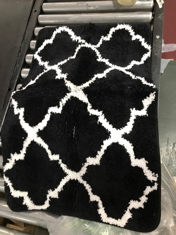 Photo 1 of 30x20 black and white floor mat set of 2