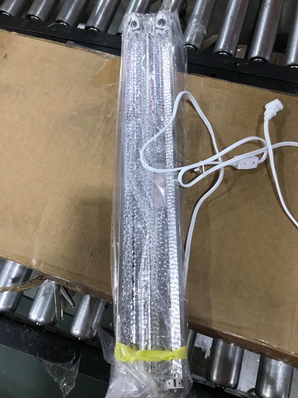 Photo 1 of 22 inch tube light fixture