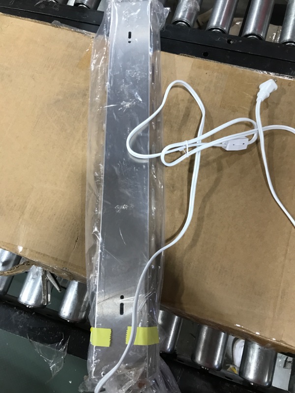 Photo 1 of 22 inch tube light fixture