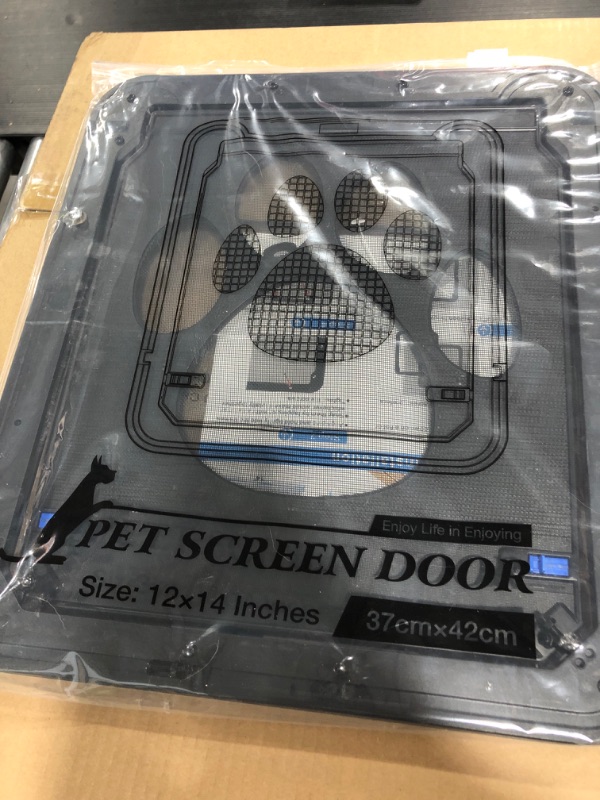 Photo 1 of 12x14 generic pet screen oor