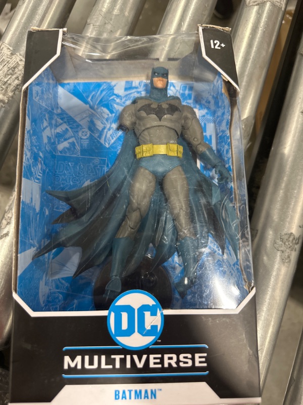 Photo 2 of McFarlane - DC Multiverse 7 - Hush Batman (Blue/Grey Variant)