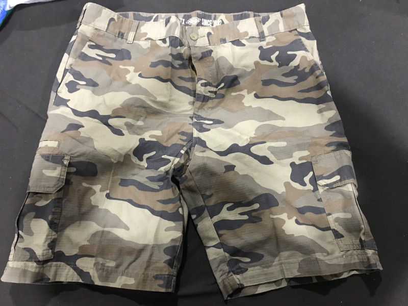 Photo 2 of [Size 42] Dickies Men's Relaxed Fit 11 Inch Lightweight Ripstop Cargo Short
