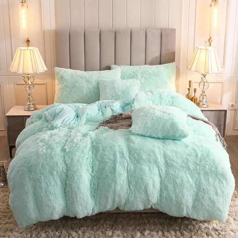 Photo 1 of [Size K] Uhamho Faux Fur Velvet Fluffy Bedding Duvet Cover Set Down Comforter Quilt Cover with Pillow Shams, Ultra Soft Warm and Durable (Mint Ombre)
