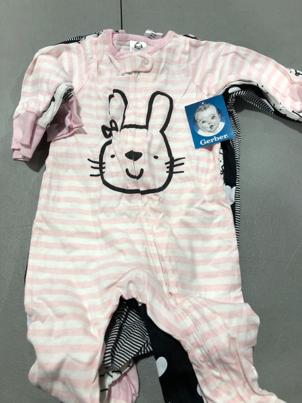 Photo 1 of GERBER ONESIE SET 4PCK 6-9M