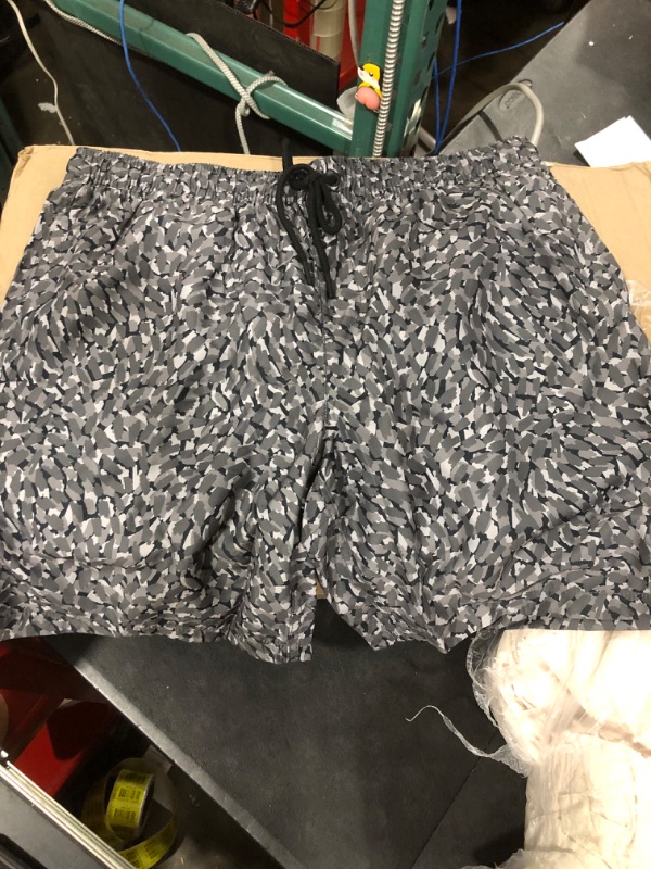 Photo 1 of Amazon Essentials Men's 9" Quick-Dry Swim Trunk X-Large Grey, Paint