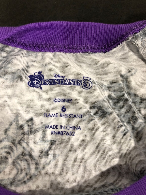 Photo 3 of Disney Girls' Descendents 2-Piece Pajama Set (6)