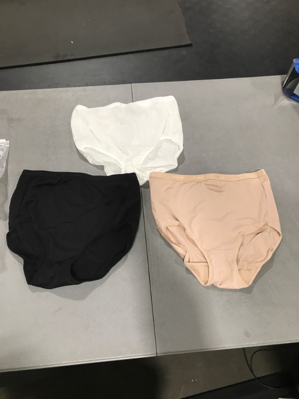 Photo 1 of 3pk of underwear, small