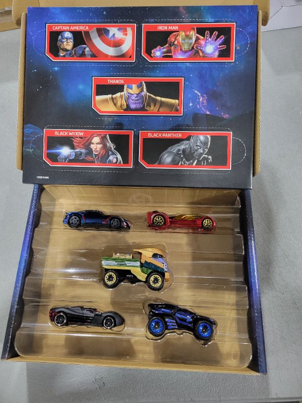 Photo 1 of AVENGERS HOT WHEELS CHARACTER CARS