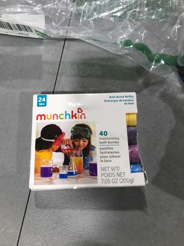 Photo 2 of Munchkin Color Mix Lab Refills Bath Toy