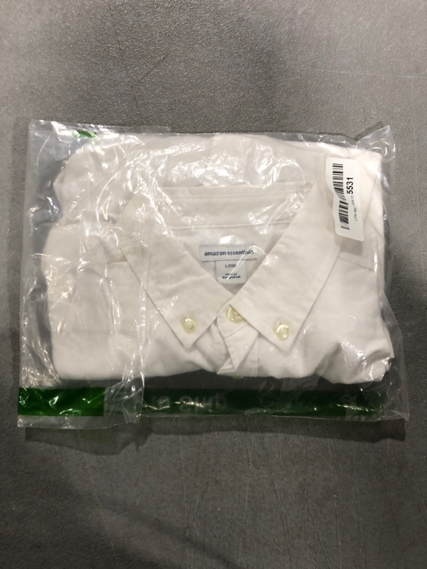 Photo 2 of [Size L-10] Amazon Essentials Boys' Uniform Classic Fit Long-Sleeve Woven Oxford Shirt -White