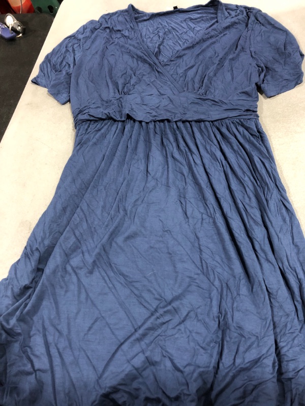 Photo 2 of [Size 4XL]  Women's Short Sleeve V-Neck Plus Size Casual Maxi Dresses with Pockets Navy Blue Plus