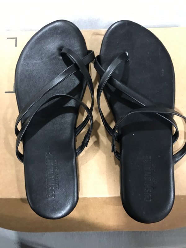 Photo 2 of [Size 6.5] CUSHIONAIRE Women's Celina Flip Flop Sandal with Memory Foam - Black