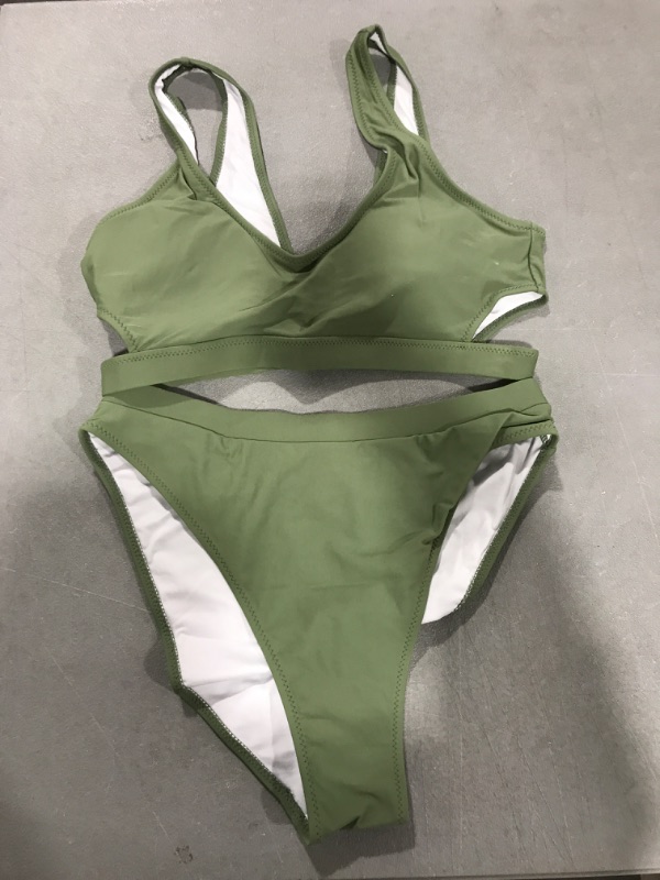 Photo 1 of [Size XL] Blooming Jelly Women's High Waisted Swimsuit Crop Top Cut Out Two Piece Cheeky High Rise Bathing Suit Bikini -Green #1