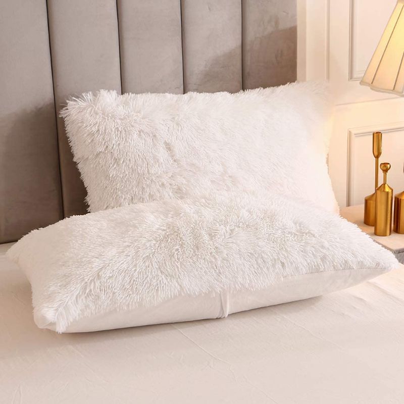 Photo 1 of [King] Fluffy White Bedding Set