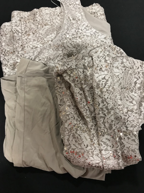 Photo 3 of [Size 22W] R&M Richards Women's Tank Top and Pant Set with Sheer Lace Jacket
