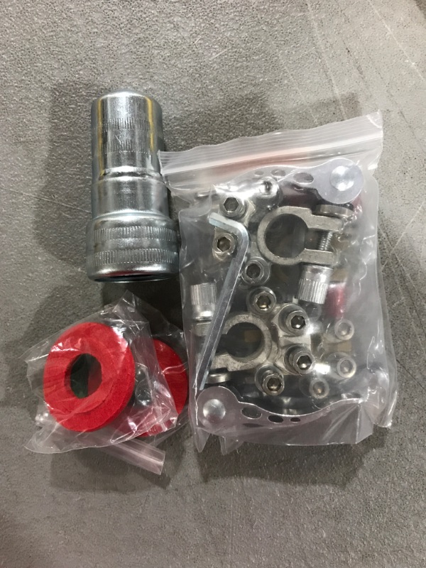 Photo 1 of Battery Terminal Clamp Connectors 4PCS 4 Way Positive Negative Car Battery Clamp Terminals Connector Quick Release Disconnect for SAE/JIS Type A Posts with Terminal Cleaning Brush Mix Color