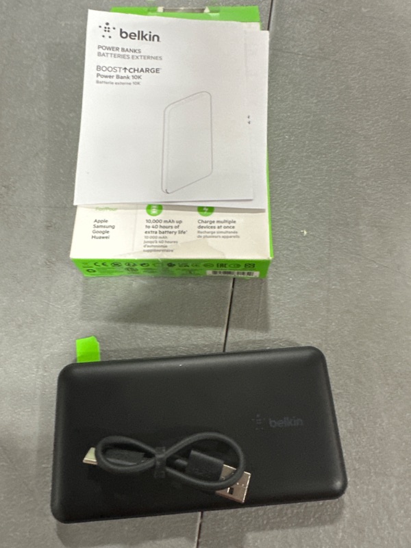 Photo 2 of Belkin 10000mAh Power Bank 15W with USB-A and USC-C - Black