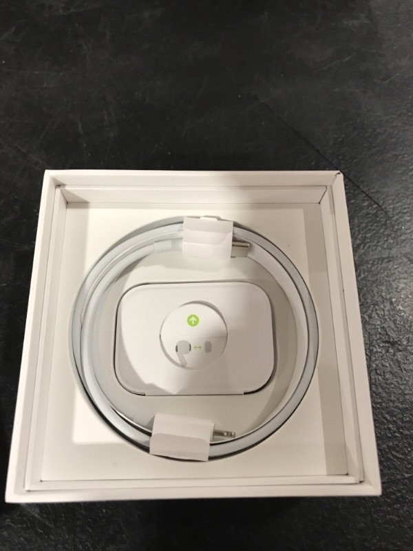 Photo 1 of AirPods Pro (2nd generation)