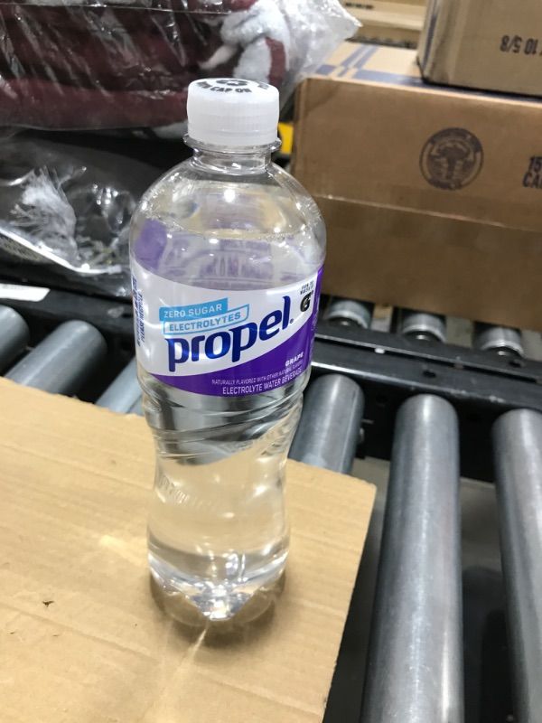 Photo 2 of Propel Zero Quaker Foods Flavored Water Beverage ( GRAPE FLAVOR) ( PACK OF 12) ( EXP:04/20/23)
