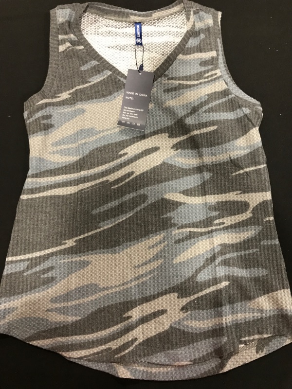 Photo 1 of [Size M] Ladies Camo Tank Top