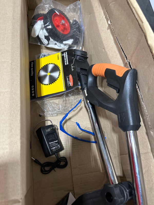 Photo 1 of 21v cutting tool