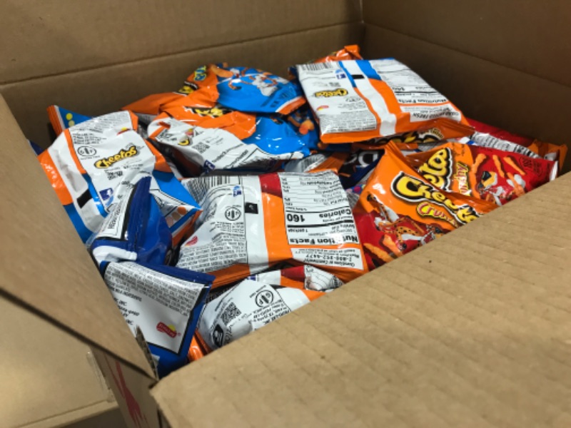 Photo 2 of Frito-Lay Doritos & Cheetos Mix (40 Count) Variety Pack