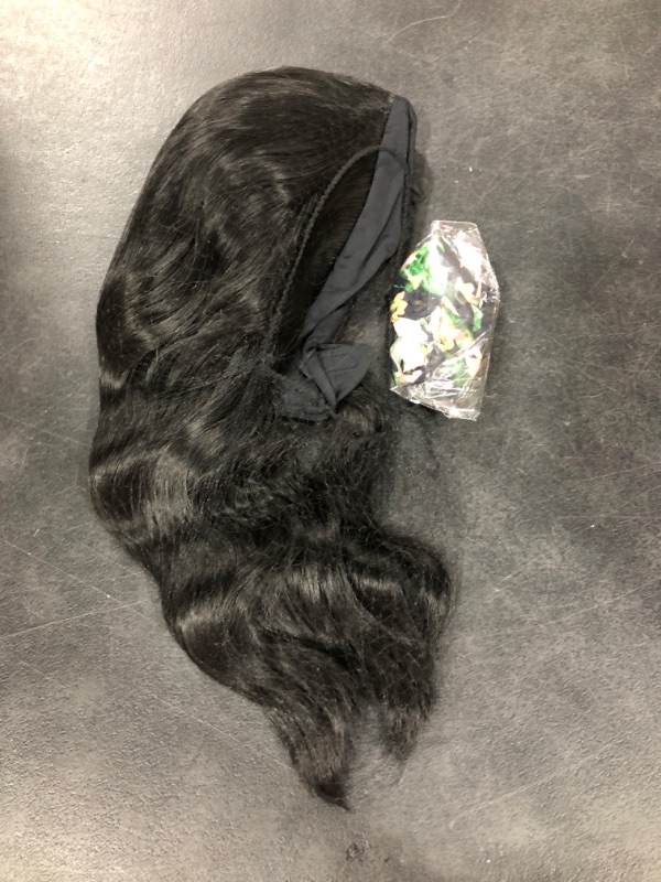 Photo 1 of 16" Wavy Black Wig 