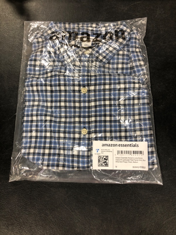 Photo 1 of Amazon Essentials Women's Long-Sleeve Classic -Fit Lightweight Plaid Flannel Shirt, Blue White Multi preppy Check SIZE M 
