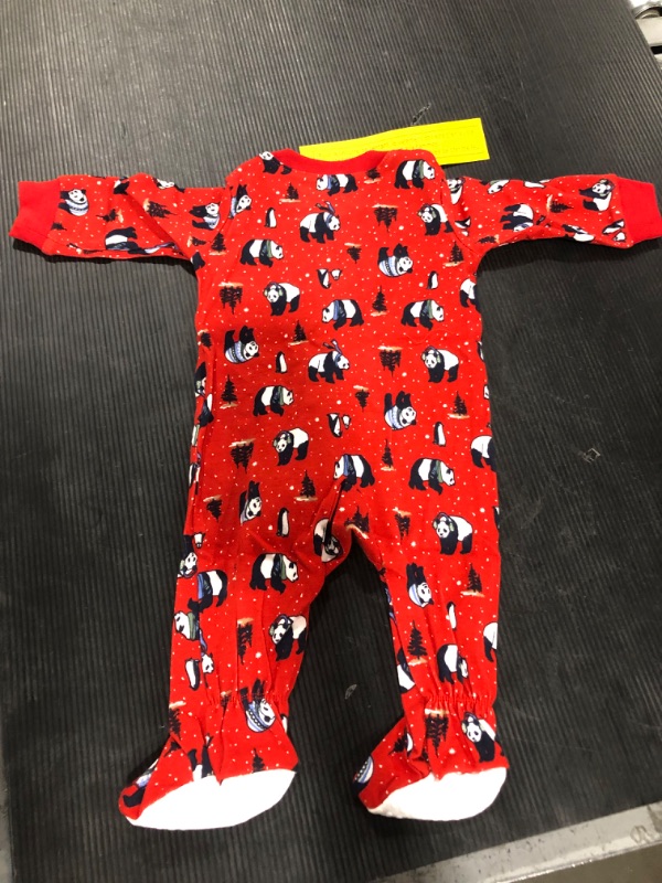 Photo 3 of Amazon Essentials Essentials Unisex Baby Snug-Fit Cotton Footed Sleeper Pajamas, Panda SIZE 3M BABY