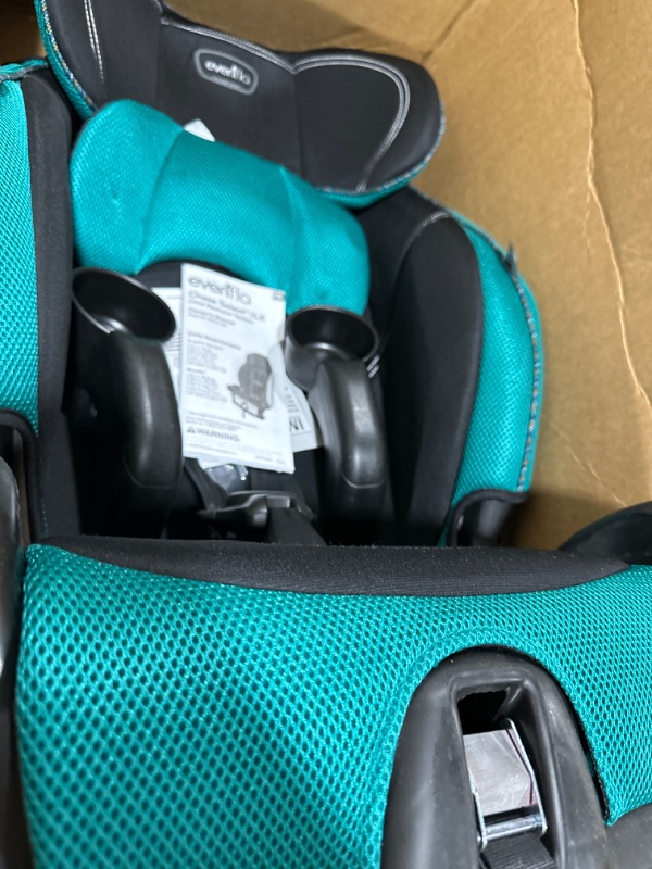 Photo 2 of Evenflo Chase Lx Harnessed Booster Car Seat
