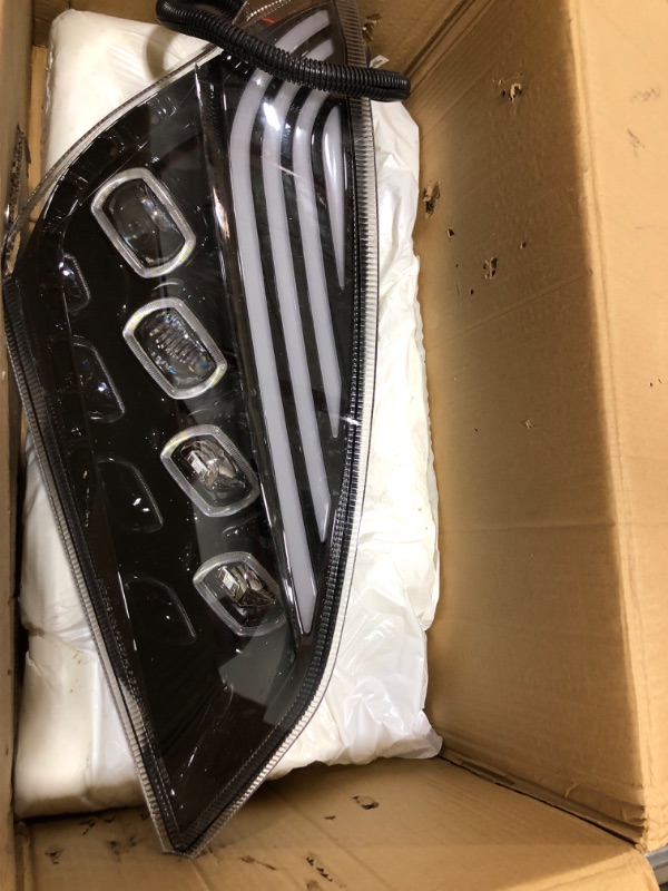 Photo 1 of DNA MOTORING HL-HAY-024-BK Pair of LED Quad Projector Sequential Chase Halo Ring Headlights Compatible with 2018-2021 Freightliner Cascadia,Black Housing