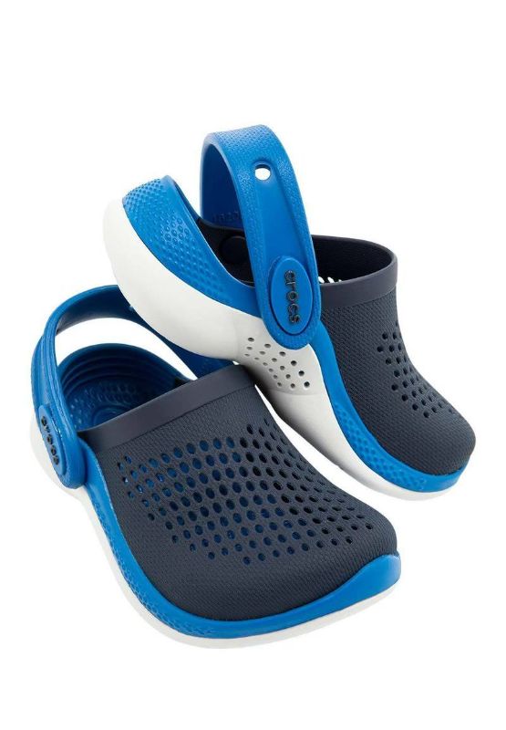 Photo 1 of Boys Crocs 7