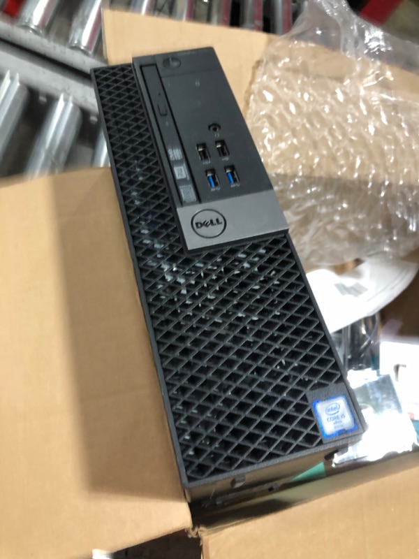 Photo 2 of Dell Optiplex 7040 D11S Desktop PC with Accessories 