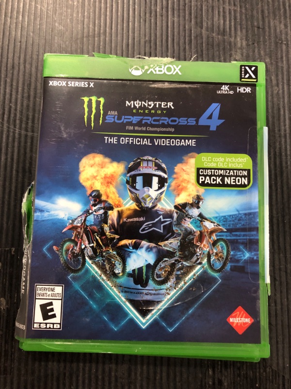 Photo 3 of Monster Energy Supercross 4 - Xbox Series X