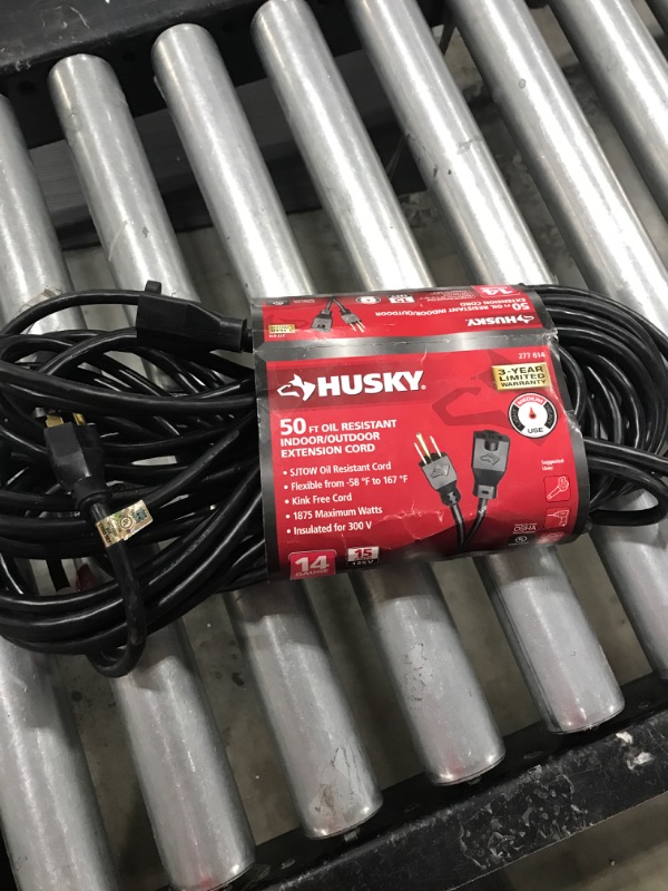 Photo 2 of 50 ft. 14/3 Medium Duty Indoor/Outdoor Oil Resistant Extension Cord, Black
