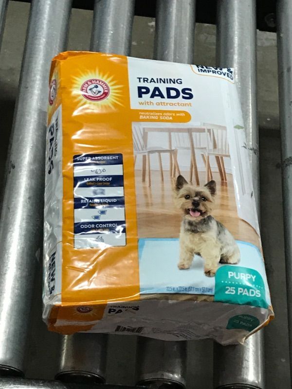 Photo 2 of Arm & Hammer for Dogs Puppy Training Pads with Attractant | New & Improved Super Absorbent, Leak-Proof, Odor Control Quilted Puppy Pads with Baking Soda | 25 Count Bulk Wee Wee Pads,White Pads With Attractant - 22.5" x 22.5" 25 Count