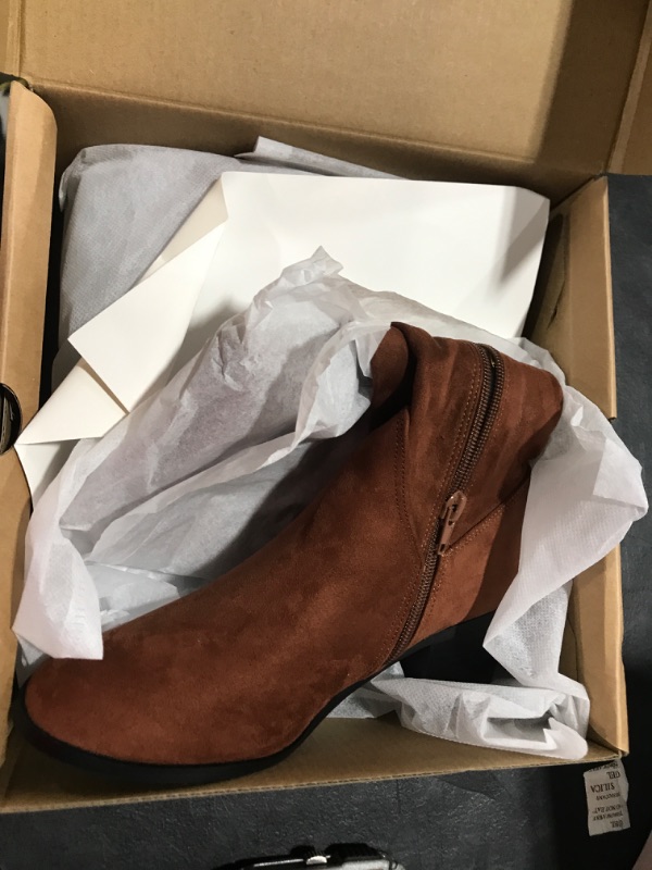 Photo 1 of 5 1/2 BROWN BOOTS TALL WOMENS 