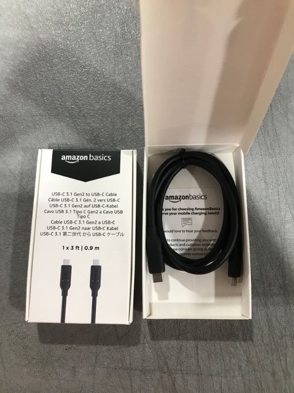 Photo 2 of 2 Amazon Basics Fast Charging 60W USB-C3.1 Gen2 to USB-C Cable - 3-Foot, Black for Laptop