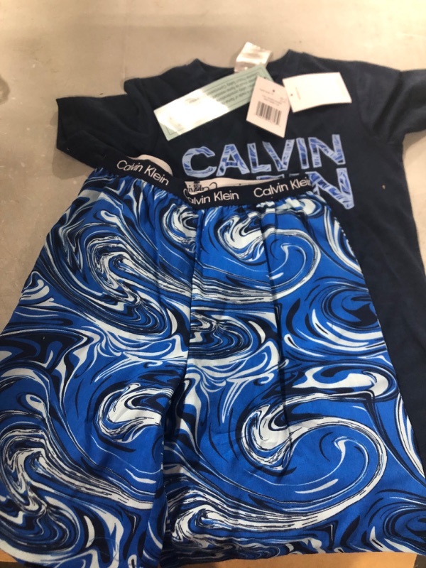 Photo 1 of boys calvin klien pajama set
size sm 6-6x