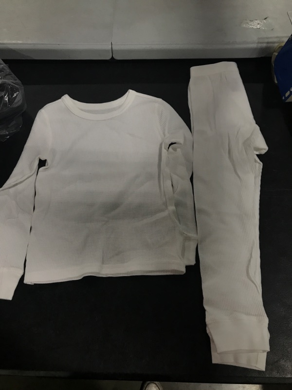 Photo 1 of Amazon Essentials Boys and Toddlers' Thermal Long Underwear Set X-Small White