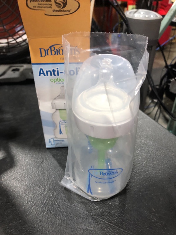 Photo 2 of Dr. Brown’s Natural Flow Anti-Colic Options+ Wide-Neck Baby Bottle, 5 oz/150 mL, Level 1 Nipple, Clear, 0m+
